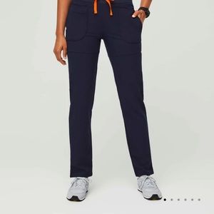 Figs Women’s Nepal Skinny Scrub Pants